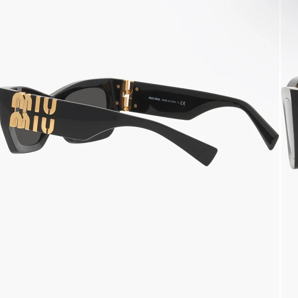 Miu Miu Sunglasses - Picture 7 of 8
